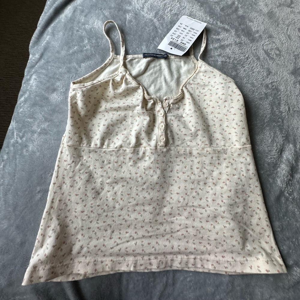 brand new brandy melville top!
